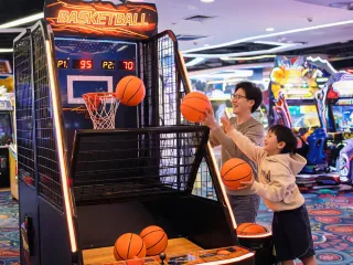 Family basketball arcade